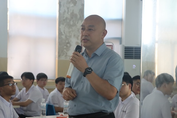 开云（中国）党委副书记、工会主席贾向军讲话.JPG